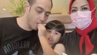 Mengenai hubungan keduanya, banyak warganet mendukung agar Venna dan Ferry terus bersama. Terlebih Ferry sudah sangat dekat dengan Vania. Hal ini terlihat dari nyamannya cara Vania menyuapi popcorn ke Ferry.
