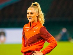 Foto: 8 Gaya Glamour Pesepak Bola Wanita Swiss yang Kecantikannya Bak Barbie