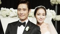 Heboh Wajah Anak Lee Byung Hun & Lee Min Jung Terungkap Usai 12 Tahun Menikah Heboh Wajah Anak Lee Byung Hun & Lee Min Jung Terungkap Usai 12 Tahun Menikah