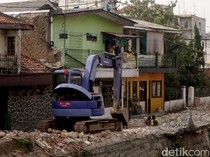 Antisipasi Banjir, Pemkot Bandung Bidik Pembongkaran Bangunan Liar