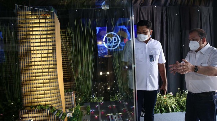 Bank Mandiri tengah membangun Gedung IT Mandiri Bumi Slipi. Gedung ini sebagai infrastruktur penunjang layanan digital terpadu.