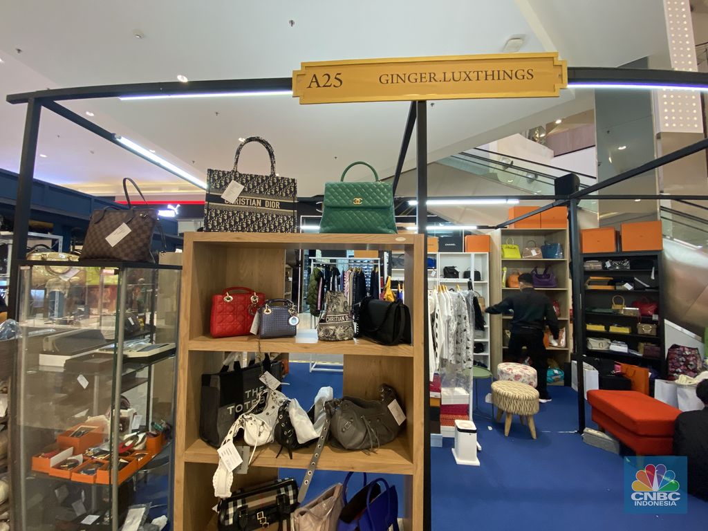 barang bekas mewah (CNBC Indonesia/ Linda Sari Hasibuan)