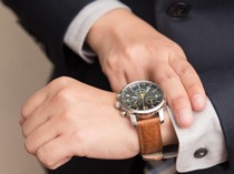 Kenapa Jam Tangan Lebih Sering Dipakai di Tangan Kiri?