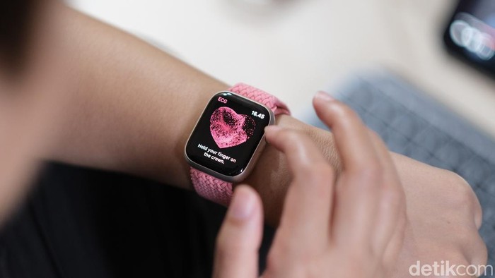 Fitur EKG di Apple Watch Series 7