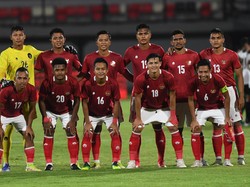 Dedik Setiawan masih belum bertaji di lini depan Timnas Indonesia. Namun, pelatih Shin Tae-yong menegaskan tidak ada yang boleh menyalahkan striker Arema FC itu