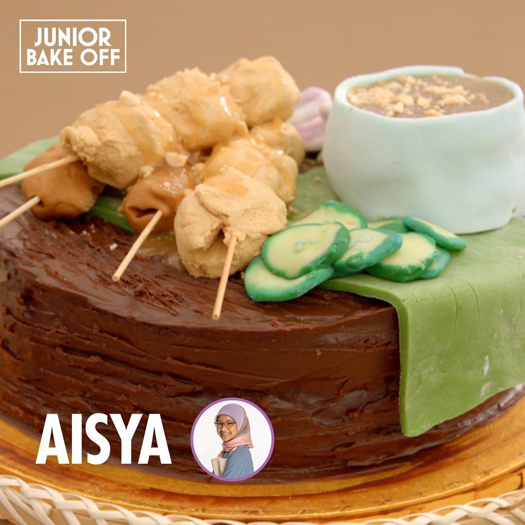 Jago! Bocah 12 Tahun Ini Bikin Kue Bentuk Sate di 'Junior Bake Off'