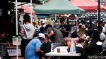 Entah Kenapa, Jajanan Enak Pada Ngumpul di Pasar Lama Tangerang