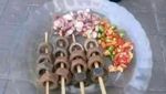 10 Masakan Konyol Netizen, Ada Seafood Plastik hingga Tumis Dinosaurus!
