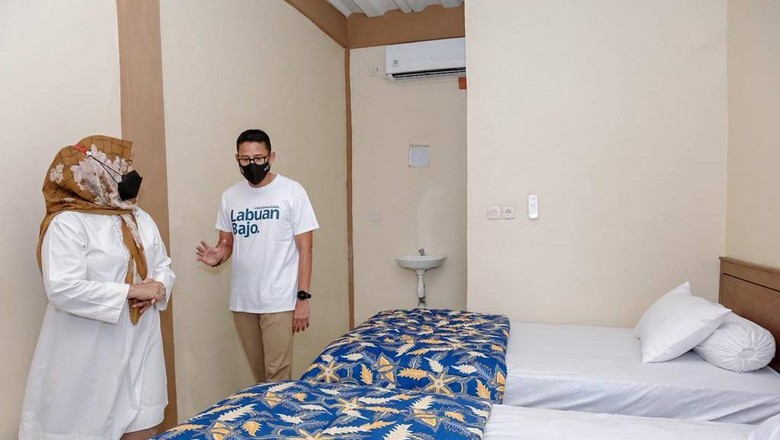 Menparekraf Sandiaga di homestay Labuan Bajo