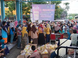 Operasi Pasar Minyak Goreng Rp 12.500 di 7 Pasar Mojokerto Diserbu Warga