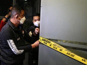 Pengunjung Penuh Sesak, Duck Down Bar Senopati Disegel Polisi!