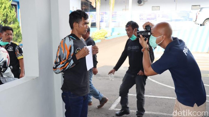 Polisi tengah melakukan pengumpulan data identitas anggota GMBI di Ciamis