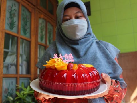 Puding Imlek Buatan Emak-emak di Jombang Laris Manis, Omzet Tembus Rp 2 Juta Sehari