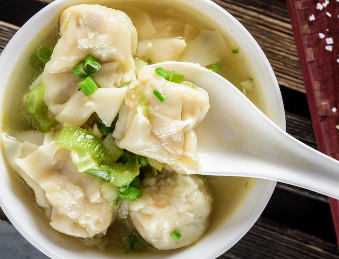 Resep Sup Pangsit Udang Kuah Bening