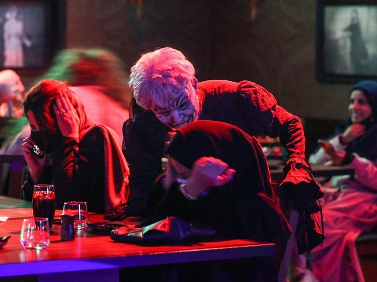 Foto: Makan DItemani Zombie di Restoran Riyadh