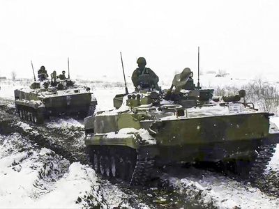 Makin Panas! Rusia Gelar Latihan Militer Besar-besaran di Dekat Ukraina