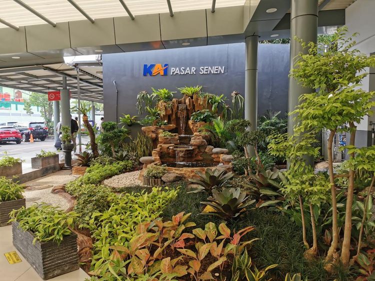 Potret Stasiun Jakarta yang Makin Hijau dan Instagramable
