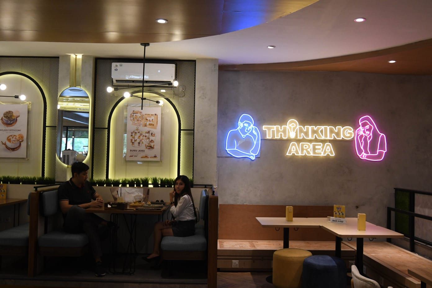 tempat nongkrong surabaya
