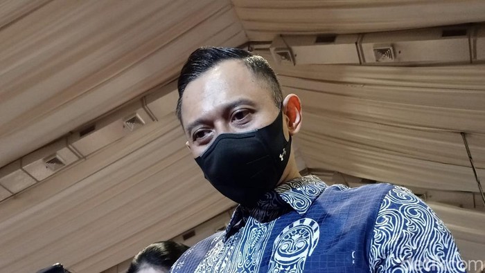 Agus Harimurti Yudhoyono (AHY)