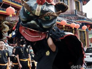 Barongsai-Angklung Ramaikan Peresmian Odeon Kampoeng Naga