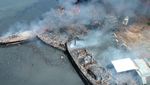 Belasan Kapal di Pelabuhan Tegal Dilalap Api