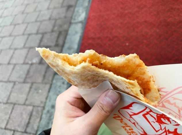Cara Makan Kebab Tanpa Berantakan
