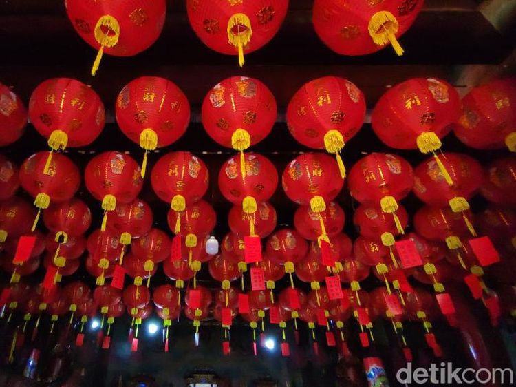 Kelenteng Hok Tek Bio Ciamis Bersolek Jelang Imlek