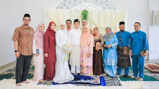 Momen pria yang menggelar acara ijab kabul.