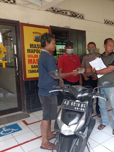 Motor diserahkan ke pemiliknya di Polsek Ceper.