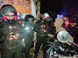 Wanita PSK Kocar-kacir Dikejar Tim Maung Galunggung
