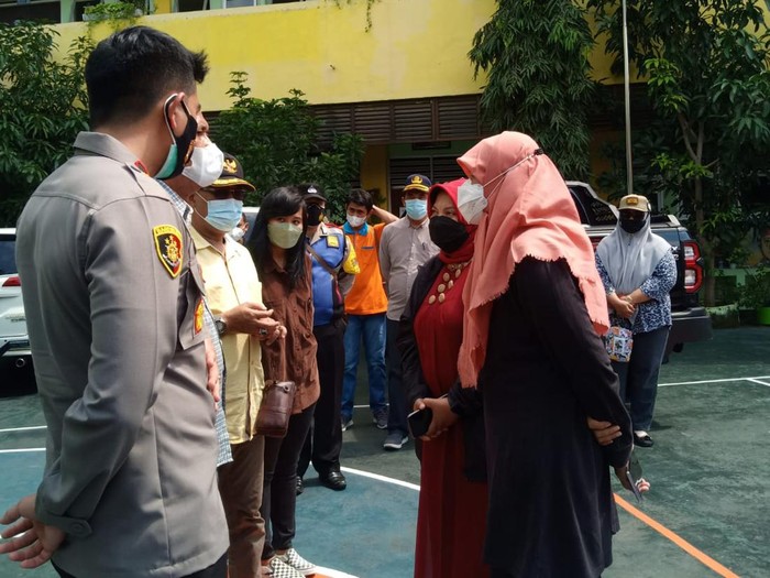 Wakil Ketua DPRD Surabaya Reni Astuti