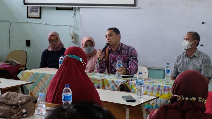 Wali Kota Surabaya Eri Cahyadi