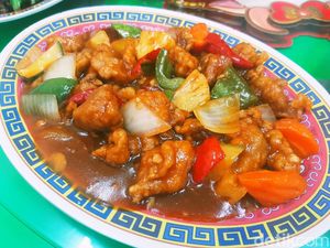 Wong Fu Kie, Resto Hakka Legendaris yang Punya Kuluyuk Babi Enak