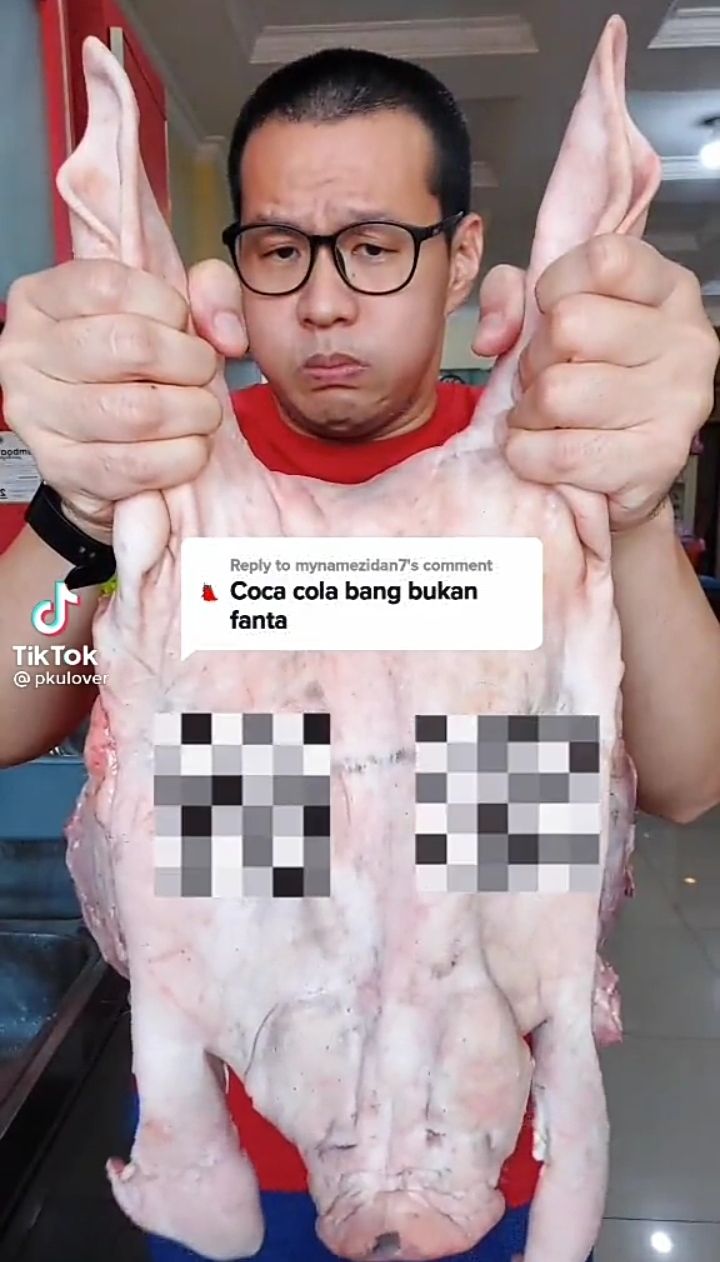 Food vlogger eksperimen rendam kepala babi
