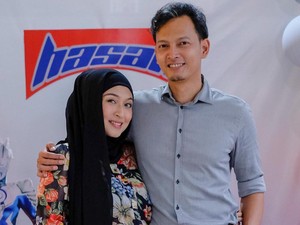 Kebahagiaan Fedi Nuril dan Istri Dikaruniai Anak Ketiga