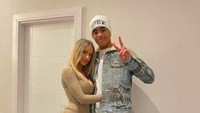 Harriet Robson mengaku dianiaya kekasihnya yang juga pemain Manchester United, Mason Greenwood. Foto: Dok. Instagram