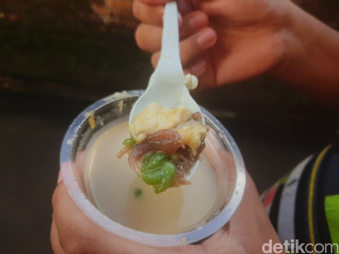 Tanah Kusir Tak Lagi Seram, Bisa Jajan Kentang Tornado hingga Dimsum di ...