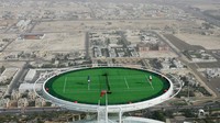 Diketahui, helipad hotel yang beroperasi sejak tahun 1999 ini menggantung di ketinggian 210 meter di atas air. Mike Hewitt for Dubai Duty Free Via Getty Images.