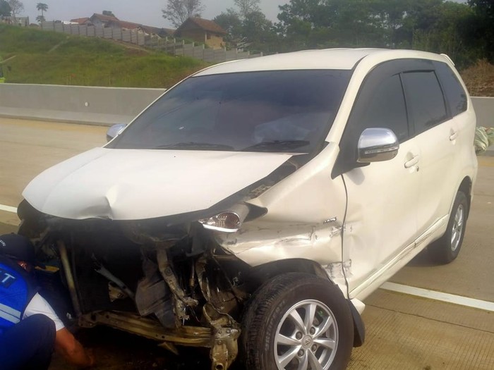 Kecelakaan di Tol Cisumdawu.