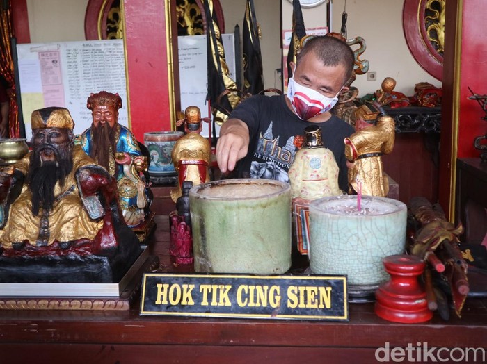 Kelenteng Hok Hien Bio Kudus bersiap sambut Tahun Baru Imlek, Minggu (30/1/2022).