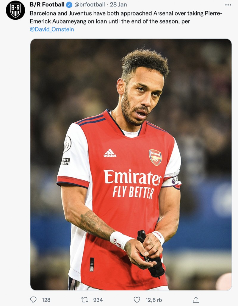 Meme Arsenal gagal datangkan Vlahovic jadi salah satu juru gedor di tim Meriam London.