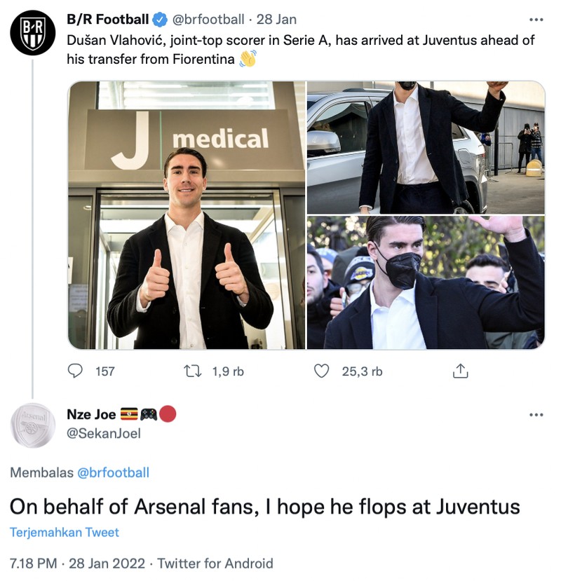 Meme Arsenal gagal datangkan Vlahovic jadi salah satu juru gedor di tim Meriam London.