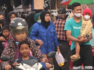 Angka COVID Disebut Masih Terkendali, Mungkinkah RI Bebas Masker? Ini Kata Satgas