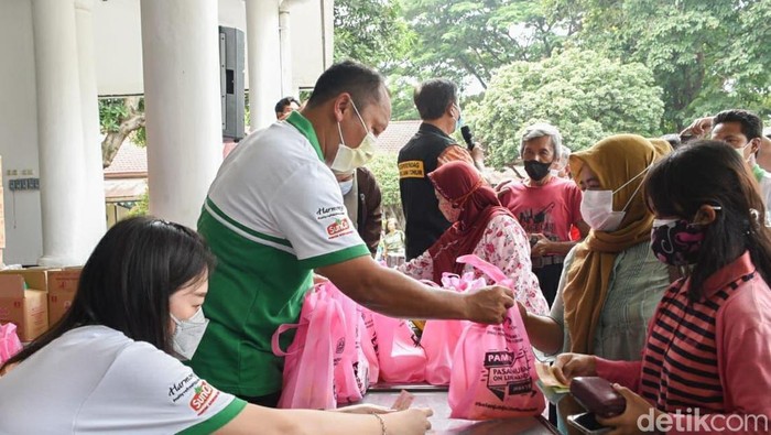 operasi pasar minyak goreng di kota kediri
