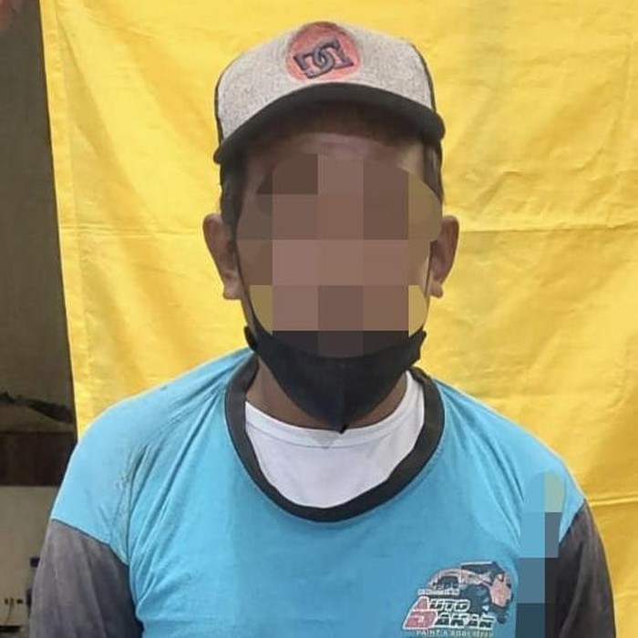 petani magetan pamer alat vital