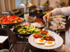 Anti Rugi! Hindari 7 Kesalahan Ini Saat Makan All You Can Eat