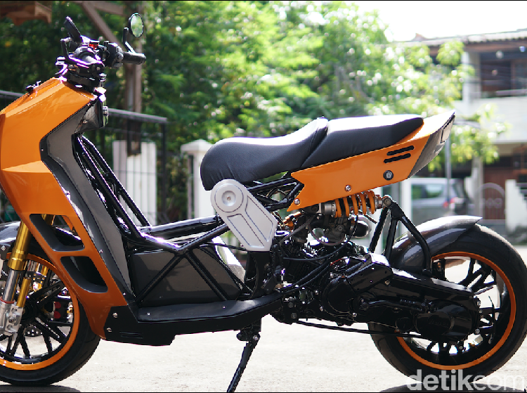 Ketika Yamaha Nouvo Menjadi Italjet Dragster dengan Kearifan Lokal