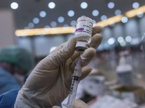 Soal Vaksin Covid-19 AstraZeneca yang Picu Efek Samping TTS