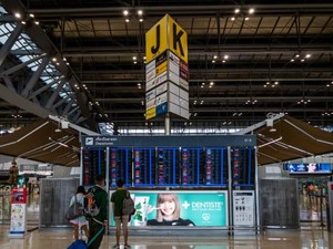 Banjir Bangkok Bikin Bagasi Menumpuk di Bandara Suvarnabhumi, Tentara Dikerahkan