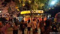 Beringin Corner adalah sebuah sudut perpotongan jalan antara Jalan Sejahtera dan Jalan Pangeran Diponegoro. Sesuai dengan namanya, ada pohon Beringin berdiri tepat di perpotongan jalan tersebut.
